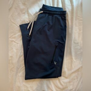 NWOT Vuori Joggers